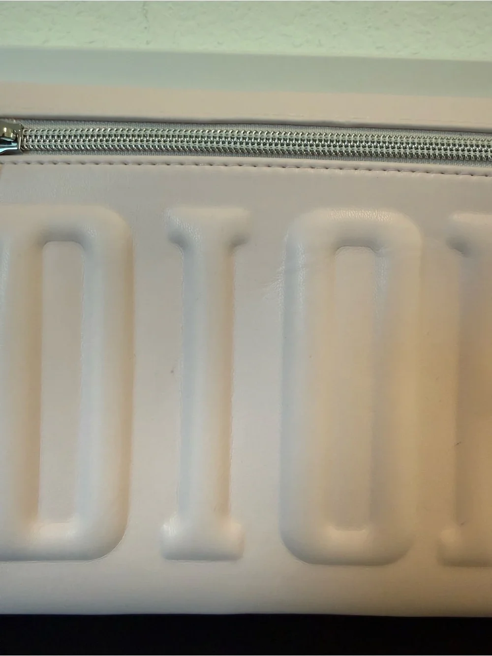 Dior Beauty Pink Embossed Logo Cosmetic Pouch Makeup Bag w/ Original Box